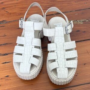 Sorel Off-White Croc-Embossed Platform Sandals